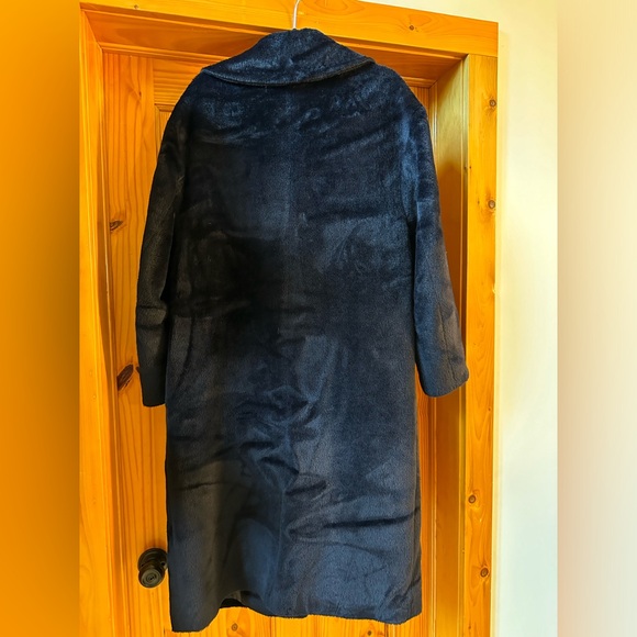 Babaton Winter Faux Fur Jacket - Picture 7 of 7